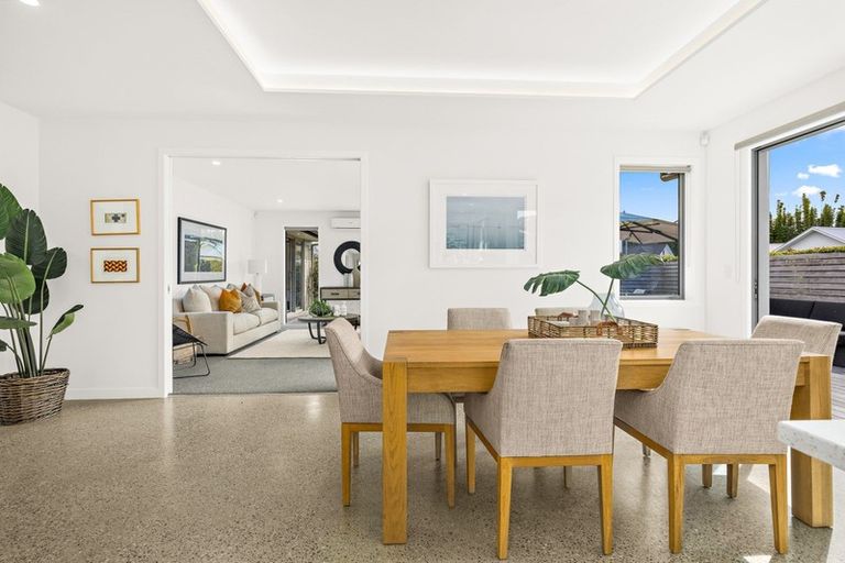 Photo of property in 17 Awanui Crescent, Matakana, Warkworth, 0985