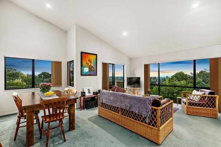 Photo of property in 233a Don Buck Road, Massey, Auckland, 0614