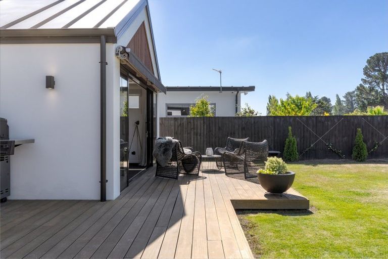 Photo of property in 5 Kawharu Street, Marshland, Christchurch, 8083