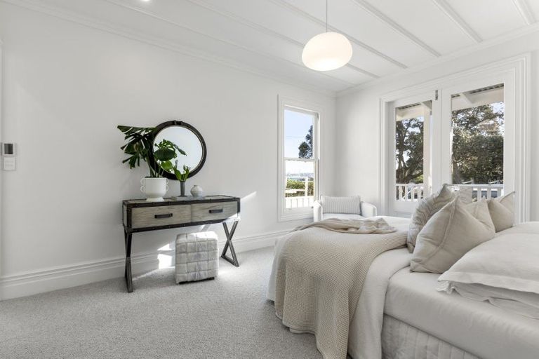 Photo of property in 4 Cheltenham Road, Devonport, Auckland, 0624