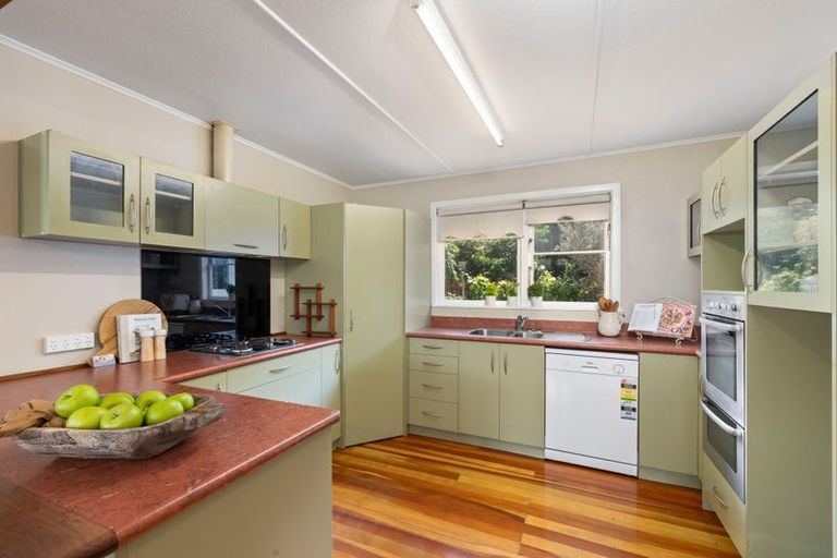 Photo of property in 12 Bethune Street, Featherston, 5710
