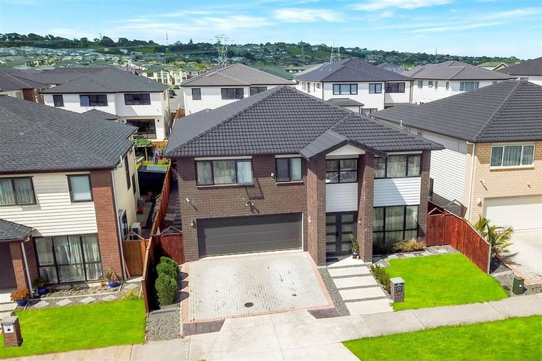 Photo of property in 15 Eastfield Avenue, Flat Bush, Auckland, 2019