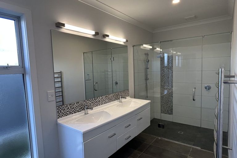 Photo of property in 12 Percy Berry Place, Havelock North, 4130