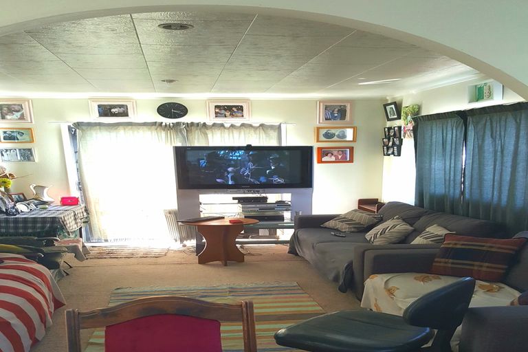 Photo of property in 1/5 Senecio Place, Weymouth, Auckland, 2103