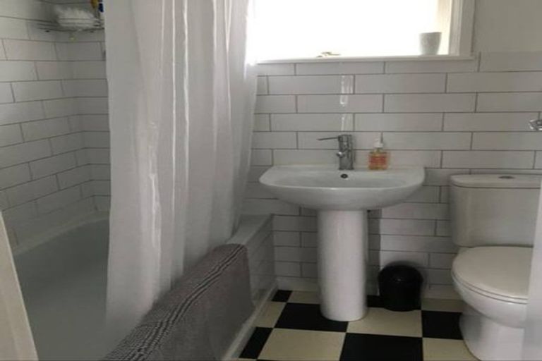 Photo of property in 7/16 Church Street, Devonport, Auckland, 0624