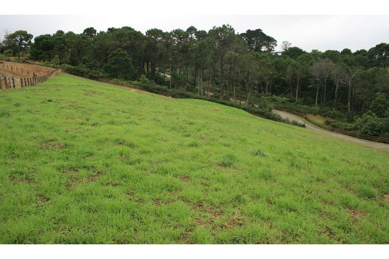 Photo of property in 731a Ridge Road, Riverhead, 0793