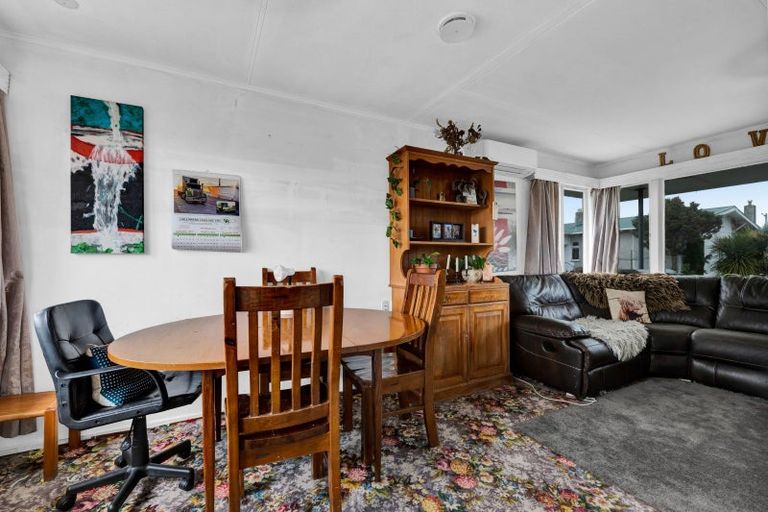 Photo of property in 38 Bedford Street, Eltham, 4322