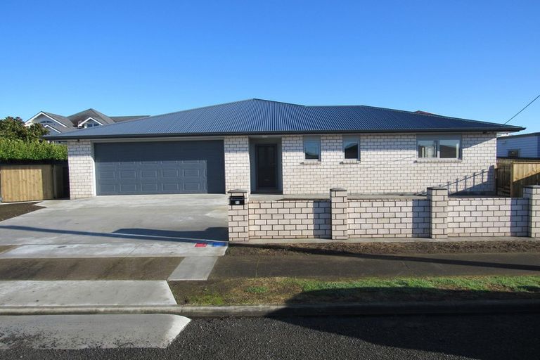 Photo of property in 15 Victoria Street, Hawera, 4610
