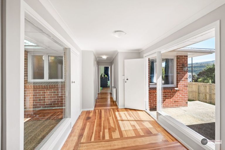 Photo of property in 85 Holborn Drive, Stokes Valley, Lower Hutt, 5019