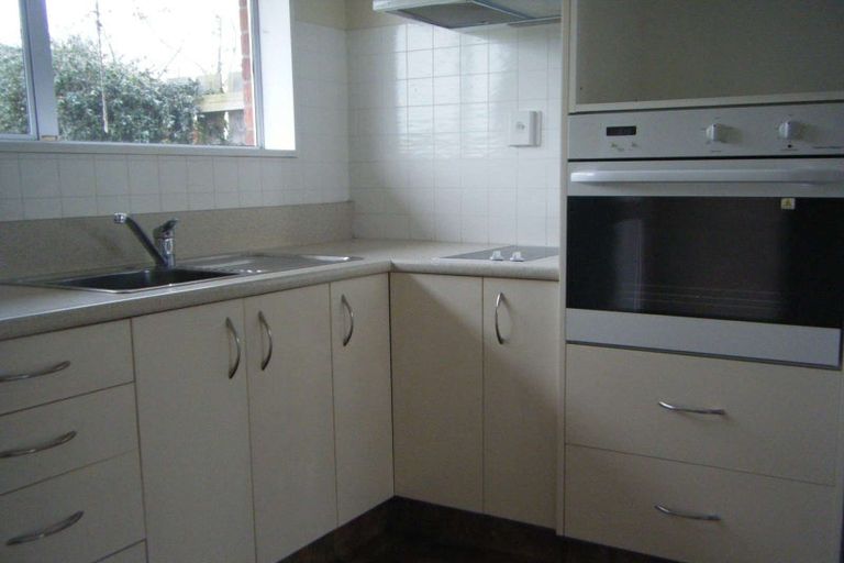 Photo of property in 40 Guild Street, Richmond, Christchurch, 8013