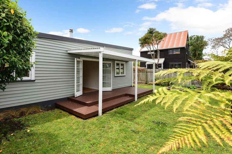 Photo of property in 20 Kiwi Avenue, Forest Lake, Hamilton, 3200