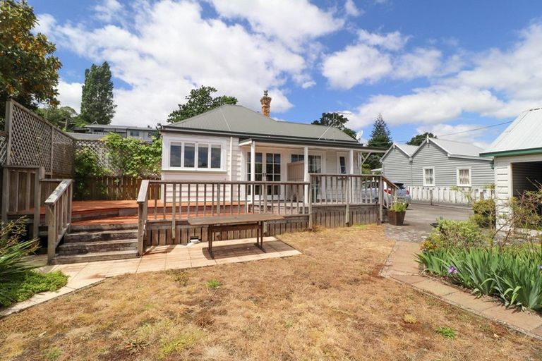 Photo of property in 105 Parawai Road, Thames, 3500