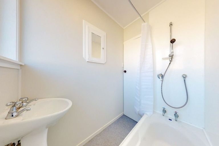 Photo of property in 11 Hamstead Street, Wainuiomata, Lower Hutt, 5014