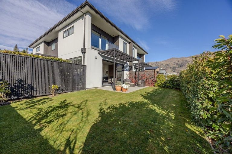 Photo of property in 53 Tenby Street, Wanaka, 9305