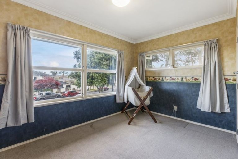 Photo of property in 1 Bushlands Place, Opaheke, Papakura, 2113