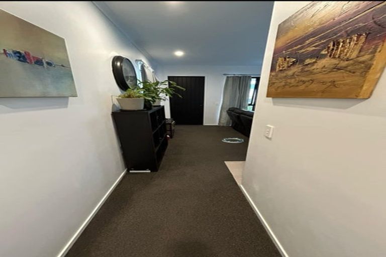 Photo of property in 262 Hobsonville Point Road, Hobsonville, Auckland, 0616