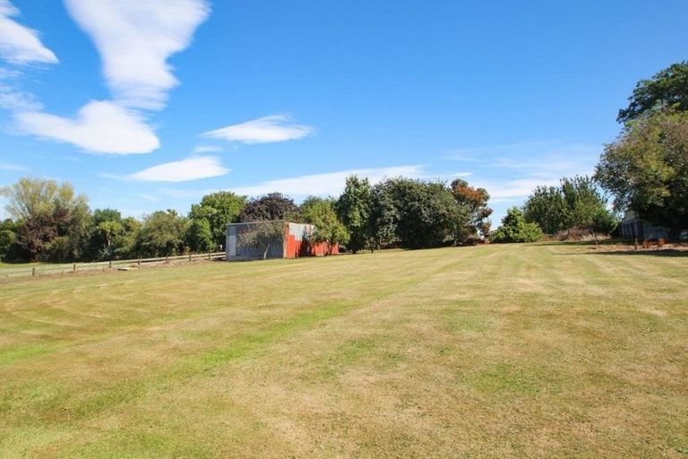 Photo of property in 25 Gordon Street, Weston, Oamaru, 9401