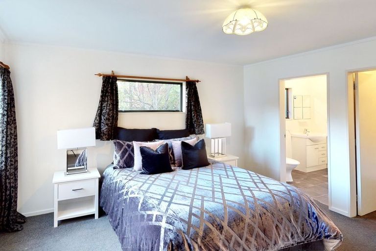 Photo of property in 98b Cortina Avenue, Johnsonville, Wellington, 6037