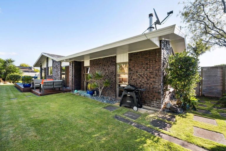 Photo of property in 22 Hillary Street, Chedworth, Hamilton, 3210