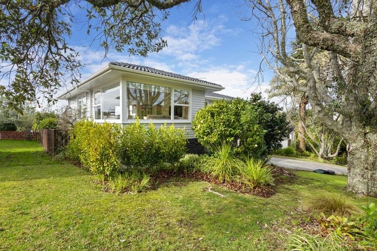 Photo of property in 25 Agincourt Street, Glenfield, Auckland, 0629
