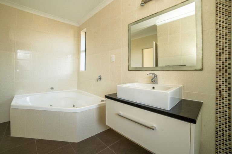 Photo of property in 7 Tulip Drive, Cambridge, 3434