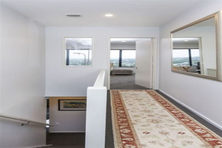 Photo of property in 24 Woodlau Rise, Huntsbury, Christchurch, 8022