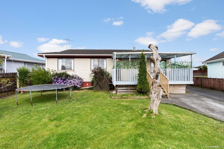 Photo of property in 13 Poutini Place, Manurewa, Auckland, 2102
