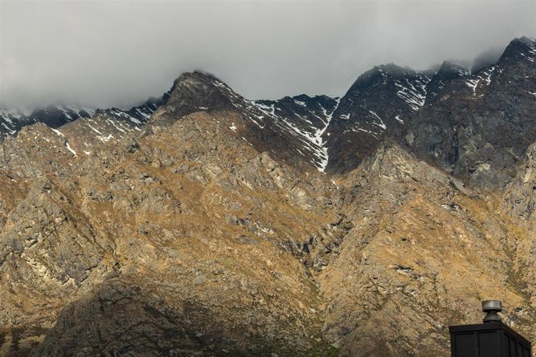 Photo of property in 20 Jacks Point Rise, Jacks Point, Queenstown, 9371