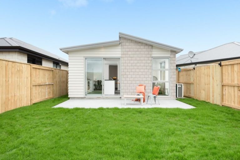 Photo of property in 17 Foley Grove, Pyes Pa, Tauranga, 3110
