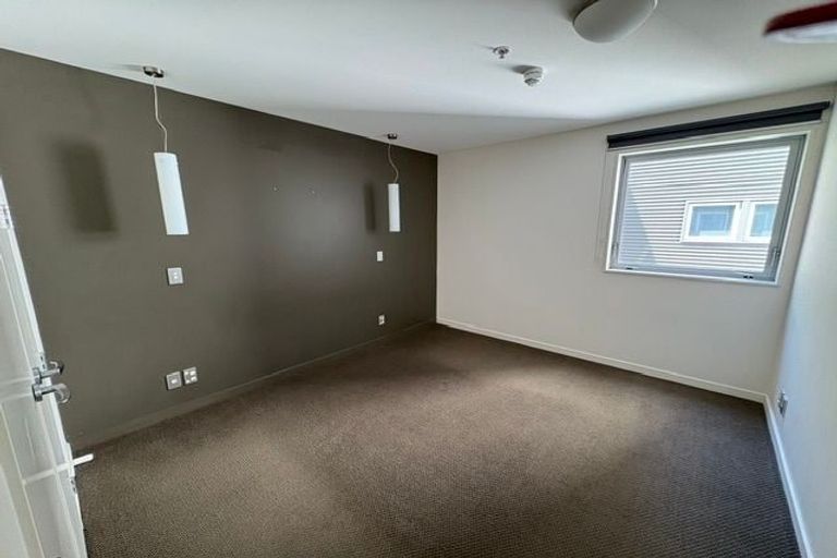 Photo of property in Montreaux, 164 The Terrace, Wellington Central, Wellington, 6011