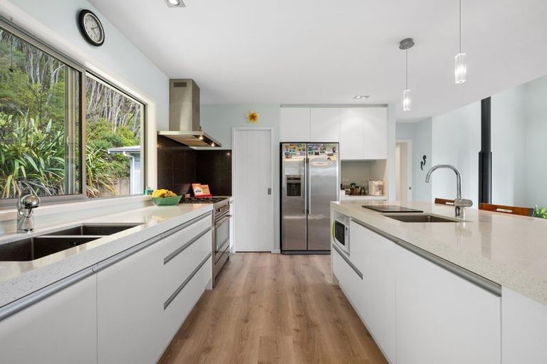 Photo of property in 1355 Old North Road, Helensville, 0875