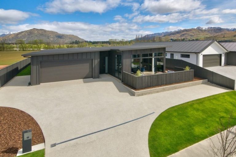 Photo of property in 117 Stalker Road, Lower Shotover, Queenstown, 9304