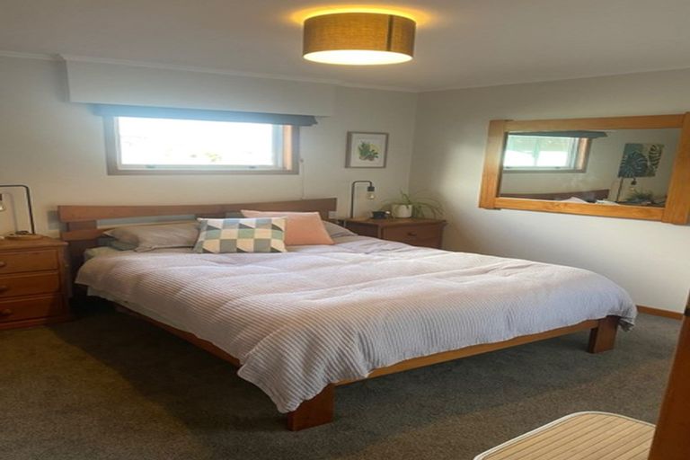 Photo of property in 243 Mangorei Road, Merrilands, New Plymouth, 4312