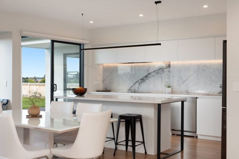 Photo of property in 69 Lynley Park Drive, Omokoroa, 3114