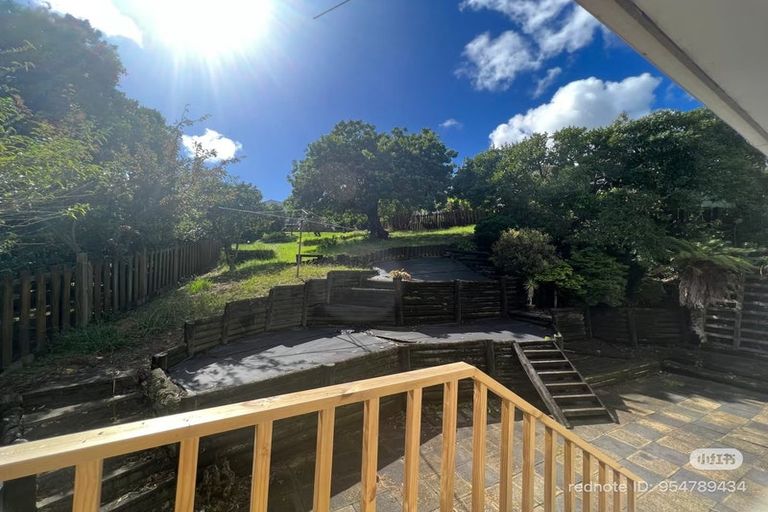 Photo of property in 13 Robbies Road, Shelly Park, Auckland, 2014