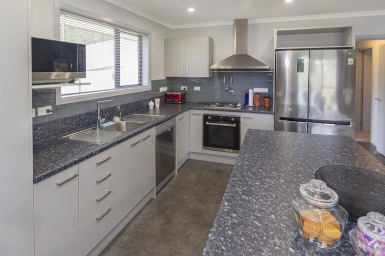 Photo of property in 70 Gordon Street, Kurow, 9435