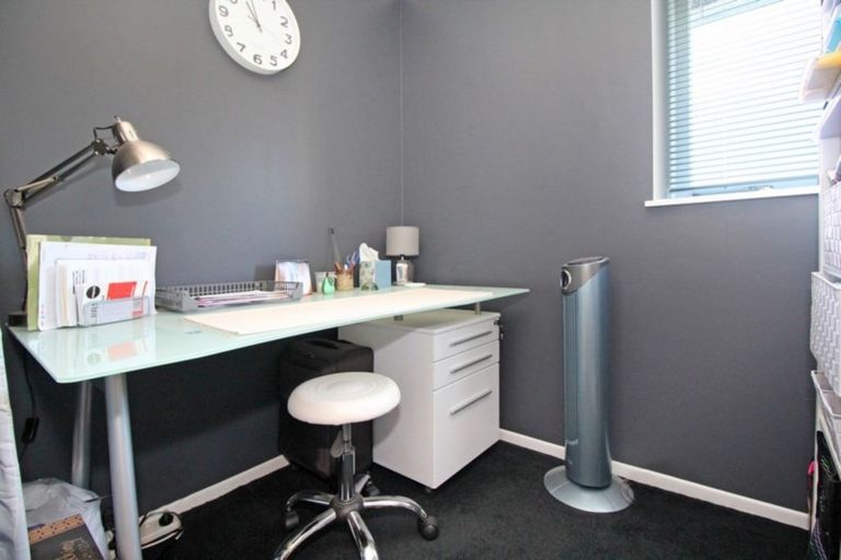 Photo of property in 104a Wyllie Road, Papatoetoe, Auckland, 2025