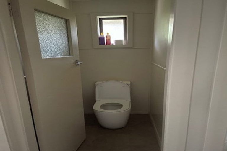 Photo of property in 415 Kaikorai Valley Road, Bradford, Dunedin, 9011