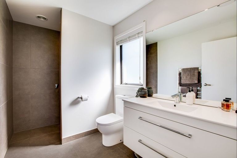 Photo of property in 115 Holmes Road, Waiuku, 2682