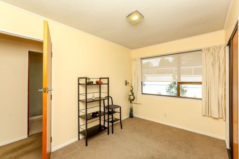 Photo of property in 1 Byron Place, Whalers Gate, New Plymouth, 4310