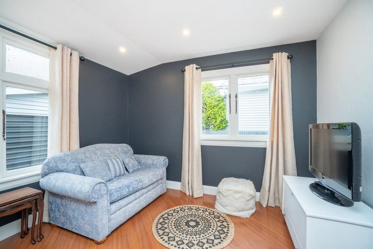 Photo of property in 36 Miro Street, Takaro, Palmerston North, 4410