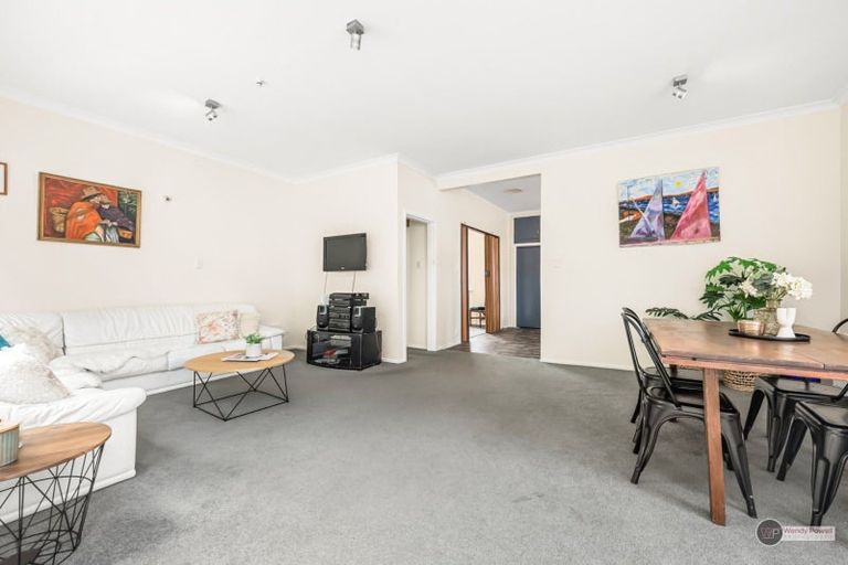 Photo of property in 3 Saint Ronans Avenue, Waterloo, Lower Hutt, 5011