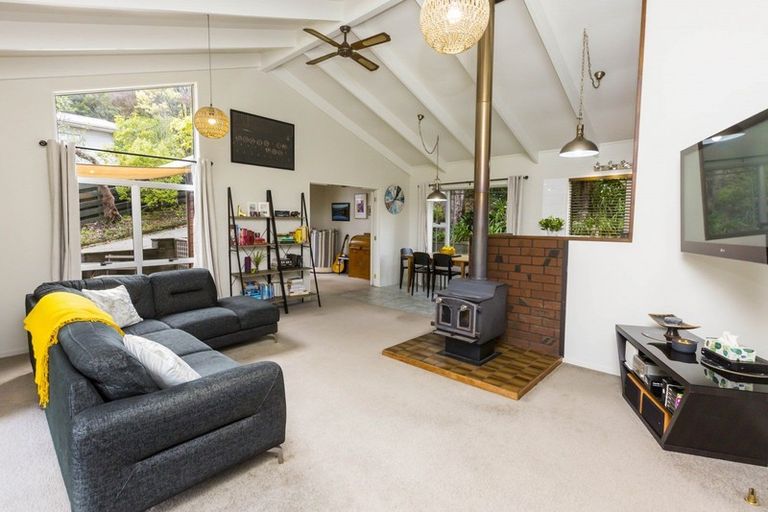 Photo of property in 41 Sunnyview Drive, Brown Owl, Upper Hutt, 5018