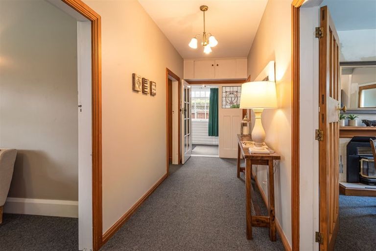 Photo of property in 16 Ford Road, Opawa, Christchurch, 8023