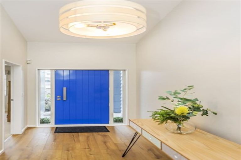 Photo of property in 7 Sue Dow Lane, Aotea, Porirua, 5024