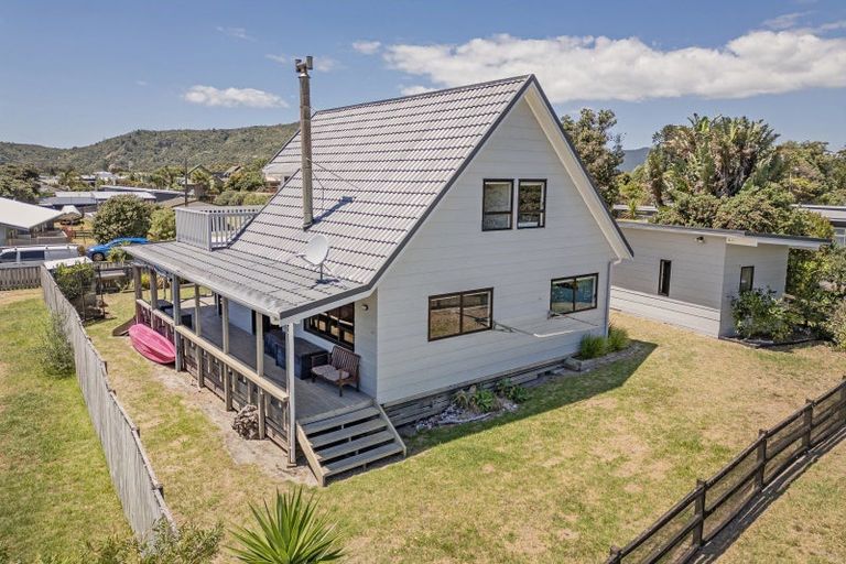 Photo of property in 116 Manuka Place, Matarangi, Whitianga, 3592