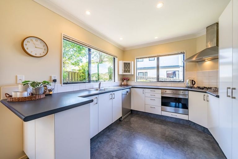 Photo of property in 2/167 Westchester Drive, Churton Park, Wellington, 6037