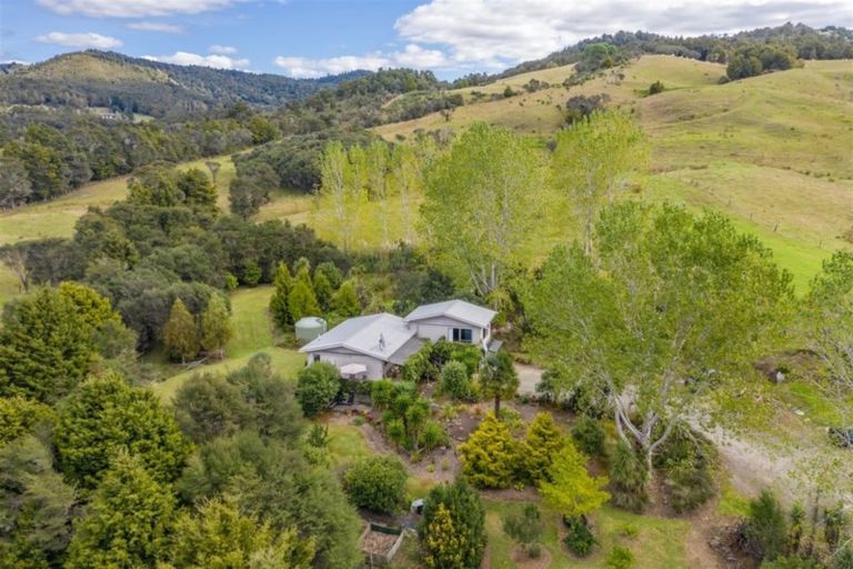 Photo of property in 2 Mangataraire Road, Horeke, Okaihau, 0475