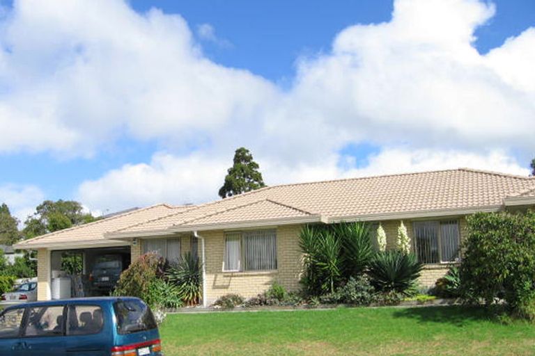 Photo of property in 8 Basra Drive, Henderson, Auckland, 0612