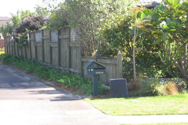 Photo of property in 10 Lotus Avenue, Mount Maunganui, 3116